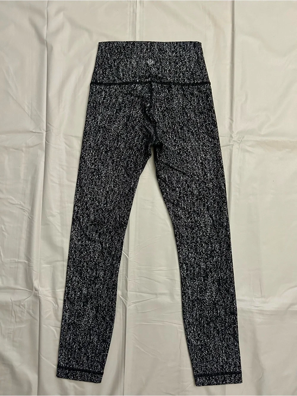 Lululemon Wunder Under Black and White Splatter Luon Leggings Size 0